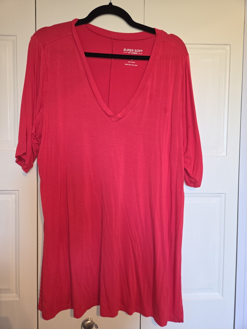 torrid Super Soft V-Neck Tunic in Hot Pink/Red